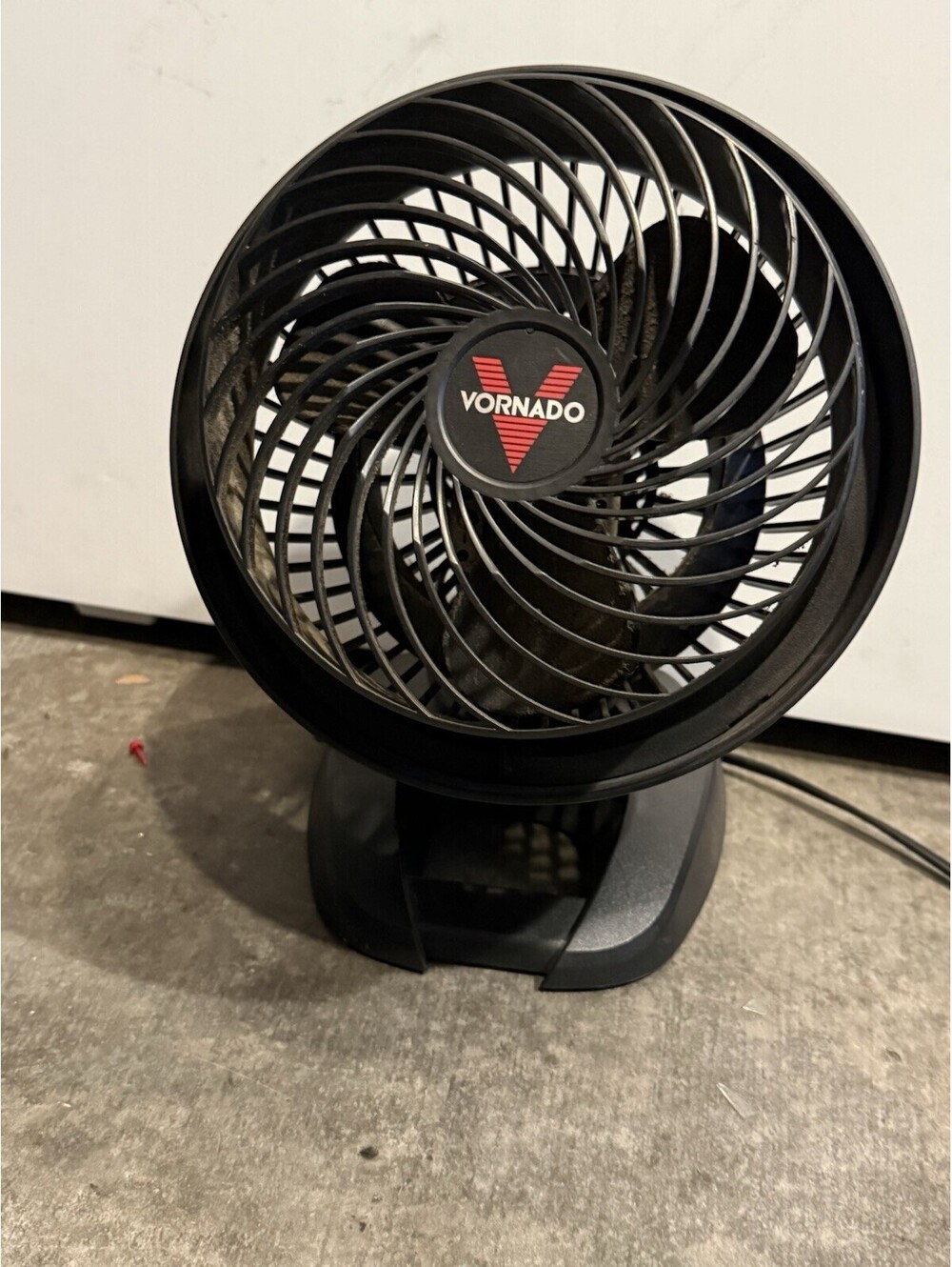 Vornado 530 Compact Whole Room Air Circulator, High Velocity Floor Fan, 3 Speeds